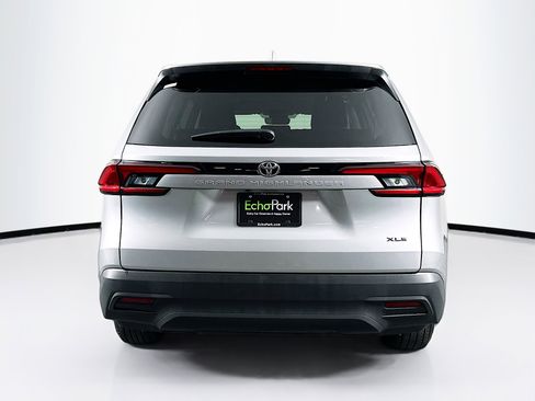 Used 2025 Toyota Grand Highlander FWD image 7