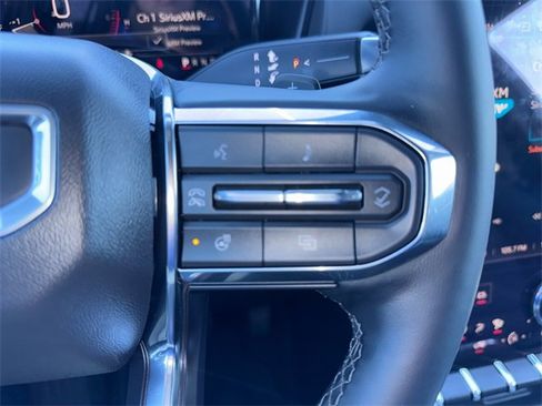 Used 2025 GMC Terrain Elevation image 15