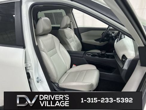 Used 2023 Nissan Rogue SV w/ SV Premium B Package AWD/4WD image 23