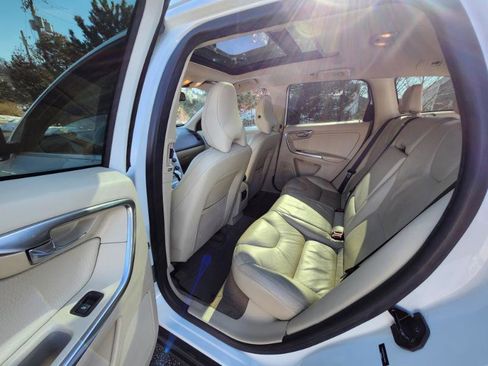 Used 2013 Volvo XC60 T6 image 25
