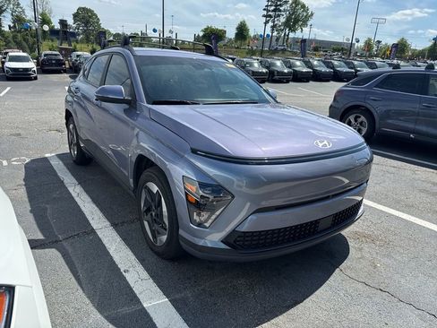Used 2024 Hyundai Kona SEL image 3