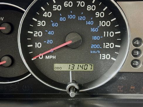 Used 2007 Toyota Land Cruiser image 13