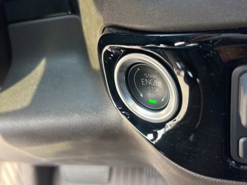 Used 2025 Chevrolet Silverado 1500 LT Trail Boss w/ Convenience Package II image 25