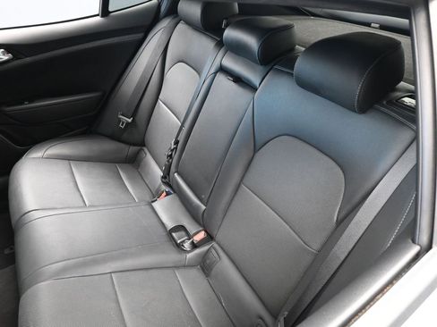 Used 2022 Kia Stinger GT-Line image 37