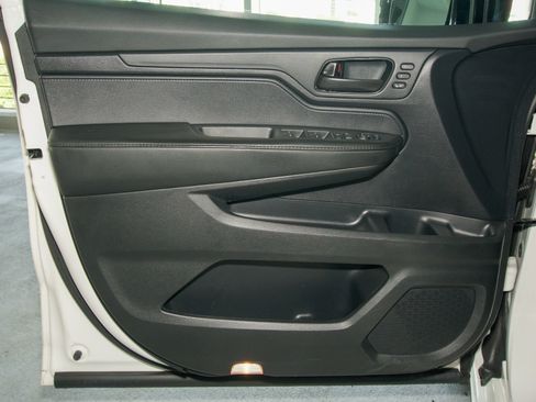 Used 2025 Honda Odyssey Sport-L image 13