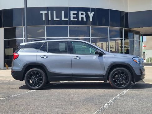 Used 2021 GMC Terrain SLT w/ Elevation Edition AWD/4WD image 1