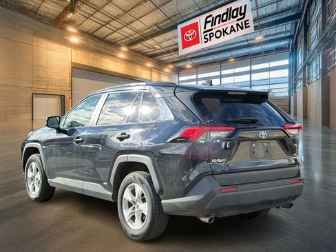Used 2019 Toyota RAV4 LE w/ Carpet Mat Package image 6