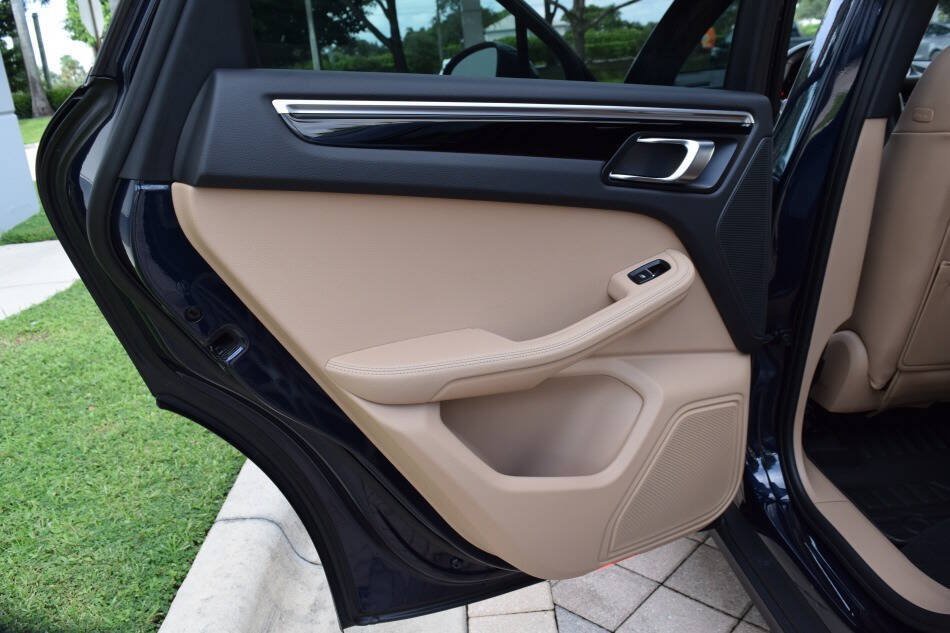 Used 2019 Porsche Macan AWD/4WD image 74