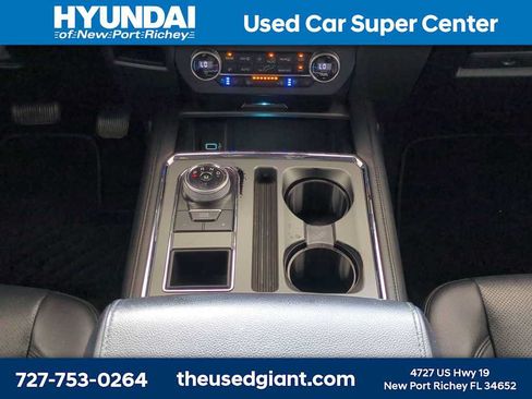 Used 2019 Ford Expedition XLT w/ Equipment Group 202A RWD image 21