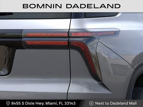New 2026 Chevrolet Traverse LT image 11