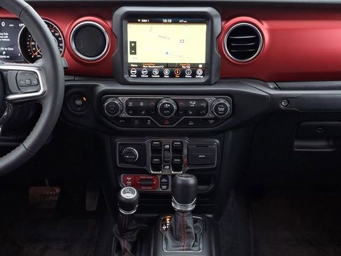 Used 2023 Jeep Gladiator Rubicon w/ Cold Weather Group image 24