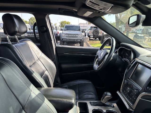 Used 2017 Jeep Grand Cherokee Limited w/ Luxury Group II RWD image 17