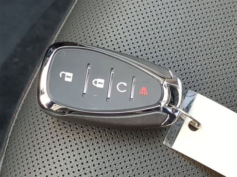 Used 2024 Chevrolet Trax RS w/ Driver Confidence Package image 33