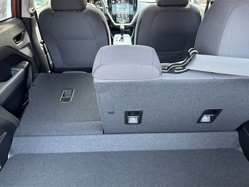 New 2025 Subaru Crosstrek 2.0i Premium image 18
