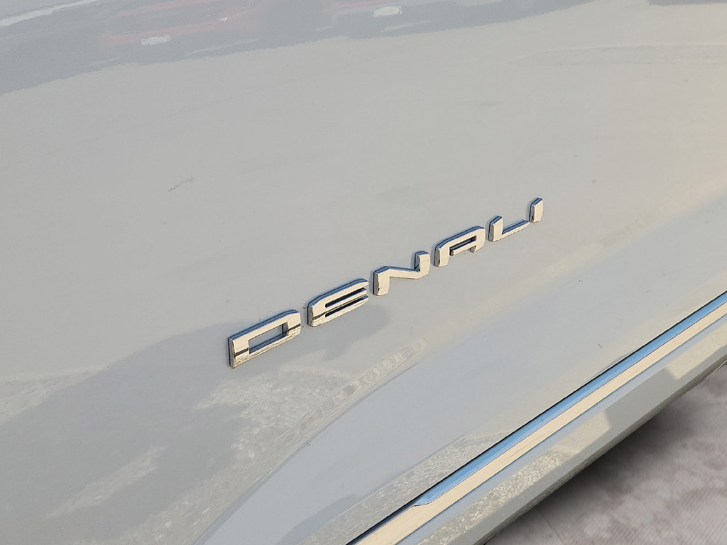 New 2027 GMC Terrain Denali w/ LPO, Floor Liner Package AWD/4WD image 24