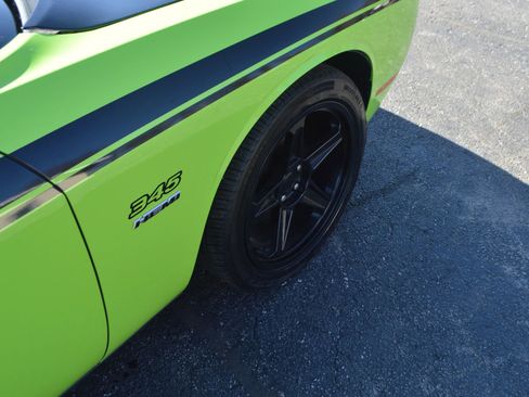 Used 2015 Dodge Challenger R/T Plus image 10