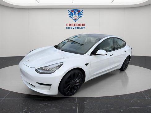 Used 2021 Tesla Model 3 Performance image 2