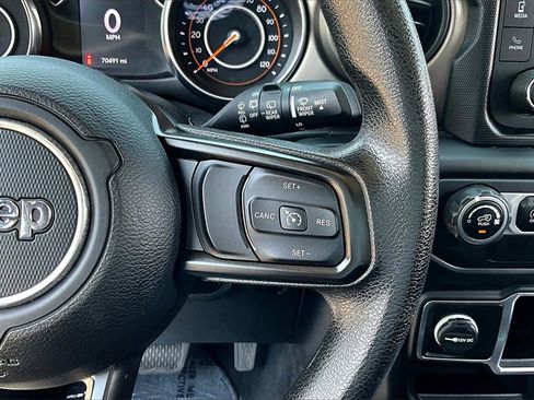 Used 2020 Jeep Wrangler Unlimited Willys image 19