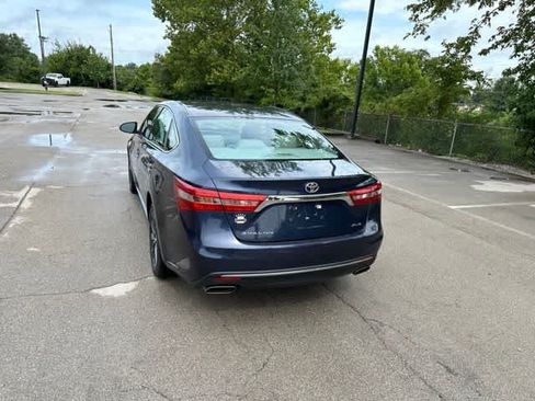 Used 2016 Toyota Avalon XLE Premium FWD image 13