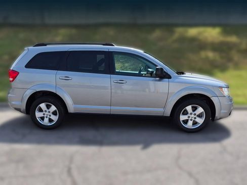 Used 2015 Dodge Journey SE w/ Flexible Seating Group AWD/4WD image 3