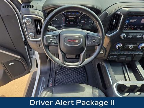 Used 2021 GMC Sierra 1500 AT4 w/ AT4 Value Package AWD/4WD image 3