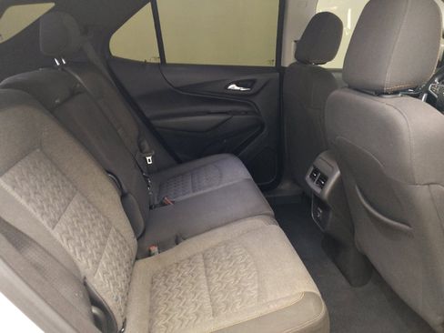 Used 2022 Chevrolet Equinox LT FWD image 19