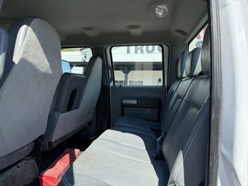 Used 2022 Ford F750 2WD Crew Cab Super Duty image 29