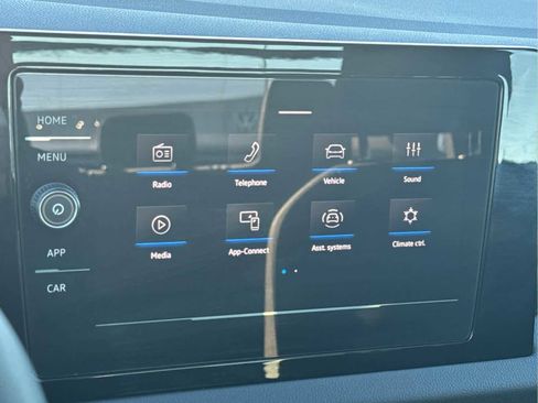 Certified 2025 Volkswagen Jetta S image 9