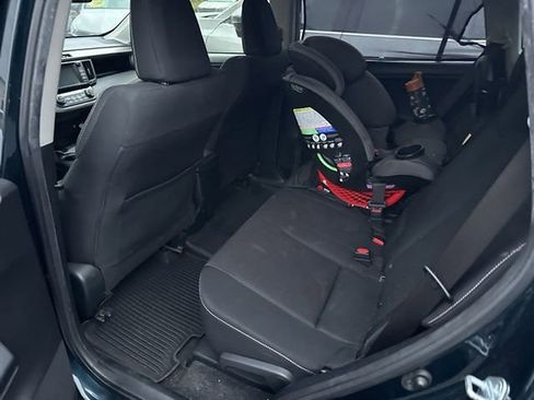 Used 2017 Toyota RAV4 XLE image 5