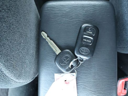 Used 2006 Toyota Corolla S FWD image 20