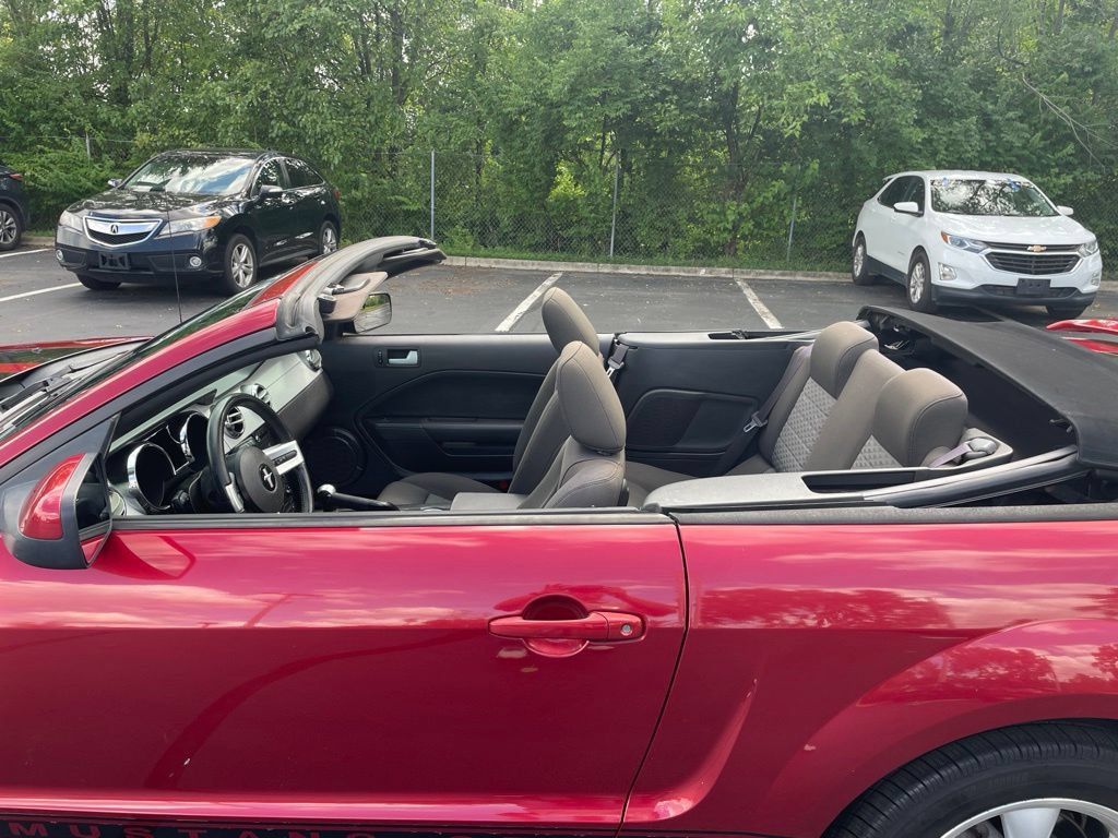 Used 2007 Ford Mustang GT RWD image 28
