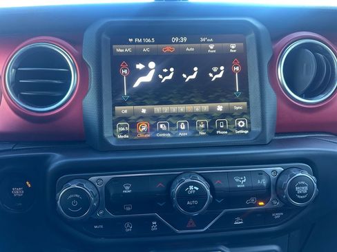 Certified 2020 Jeep Gladiator Rubicon image 23