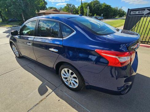 Used 2019 Nissan Sentra SV FWD image 3