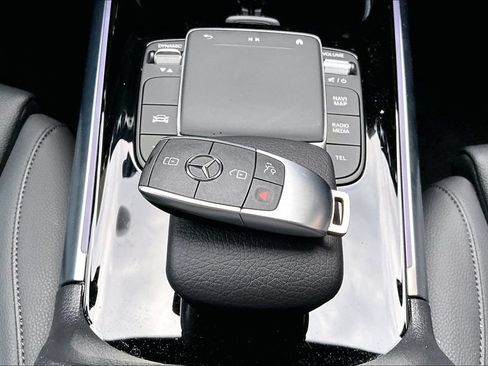 Certified 2023 Mercedes-Benz GLA 250 4MATIC image 10