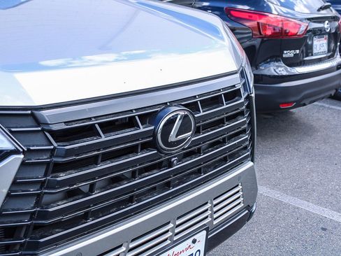 Used 2025 Lexus GX 550 AWD/4WD image 6