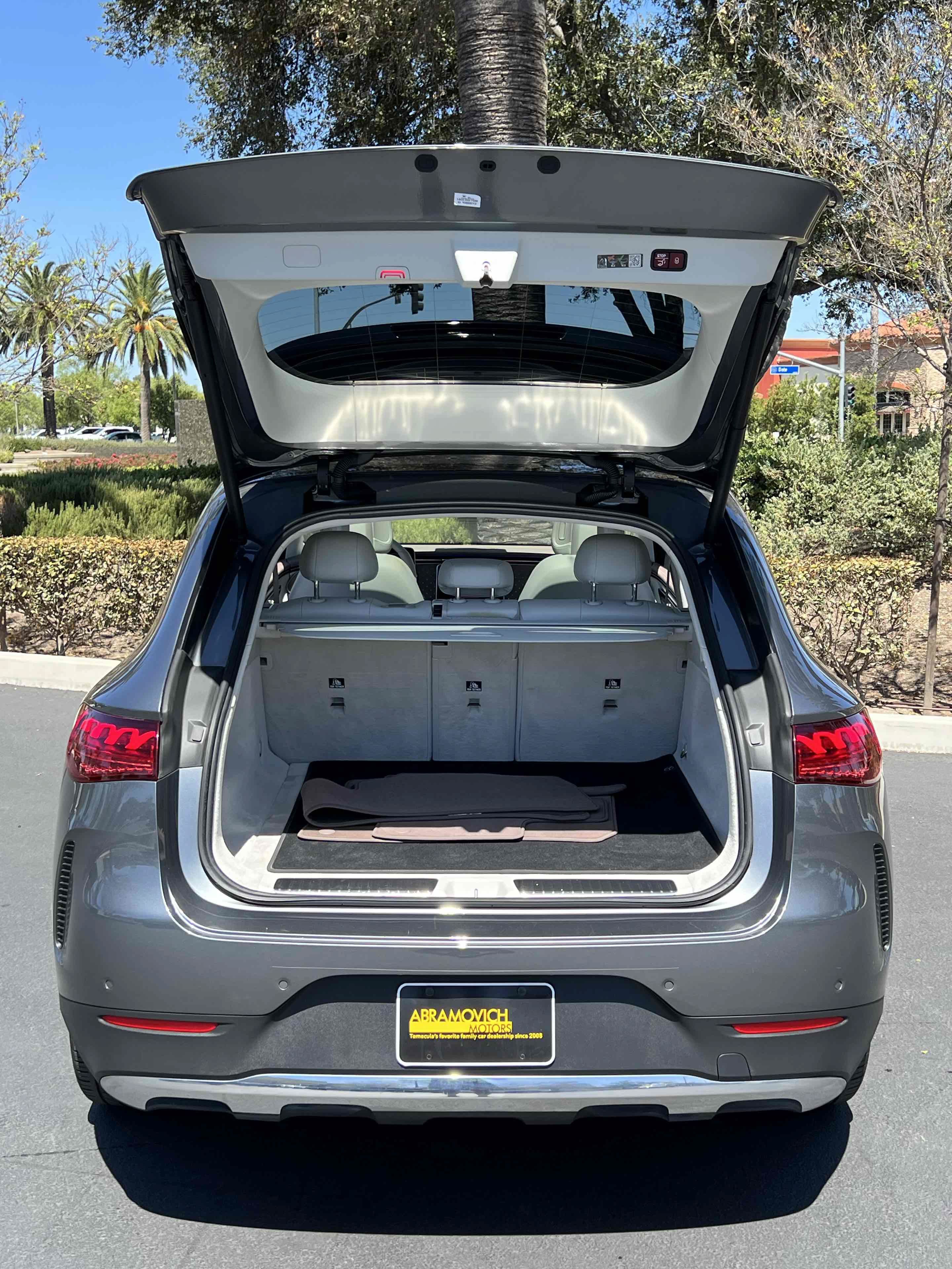 Used 2023 Mercedes-Benz EQE 350+ SUV w/ Exclusive Trim Package image 87