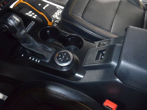 Used 2021 Ford Bronco Badlands image 32