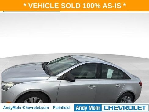 Used 2013 Chevrolet Cruze LS FWD image 2