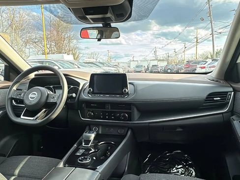Used 2021 Nissan Rogue S AWD/4WD image 18
