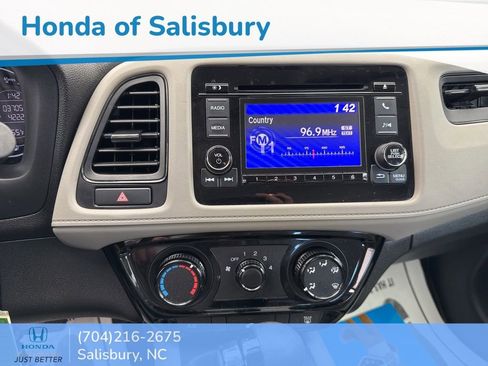 Certified 2022 Honda HR-V LX image 21