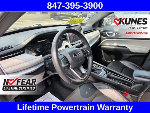 Used 2025 Jeep Compass Limited AWD/4WD image 26