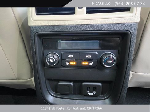 Used 2020 Buick Envision Essence AWD/4WD image 23