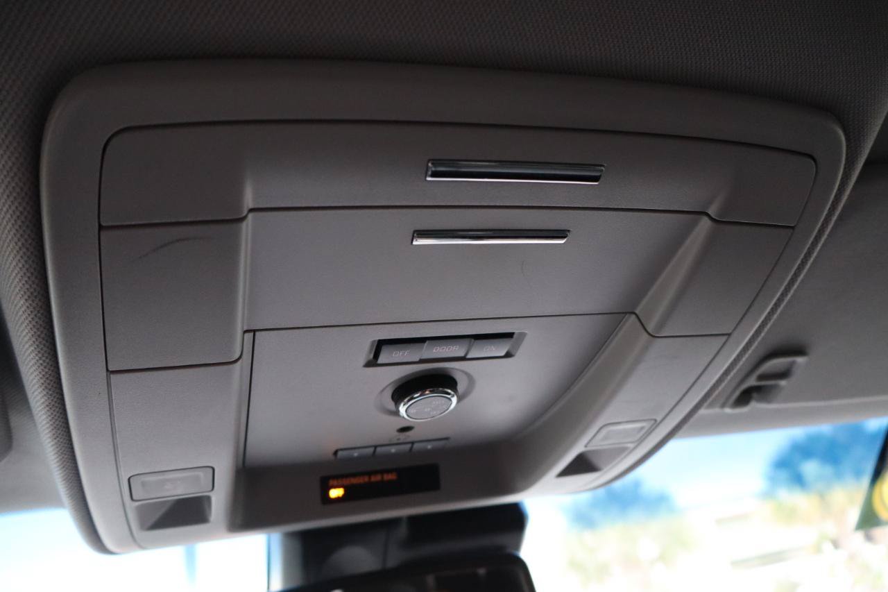Used 2018 GMC Yukon Denali AWD/4WD image 27