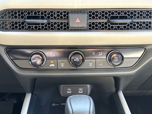 New 2026 Honda HR-V LX image 23