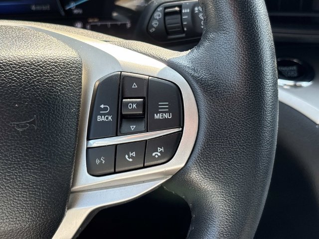 Certified 2023 Ford Explorer XLT RWD image 30