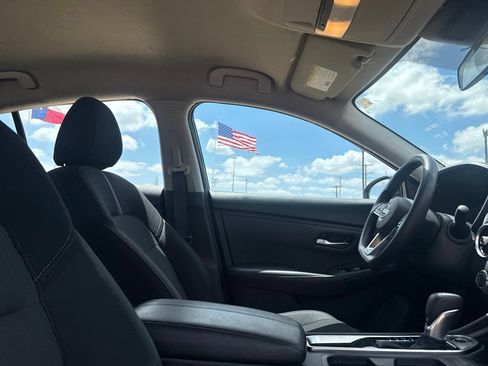 Certified 2025 Nissan Sentra SV FWD image 27