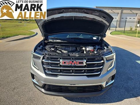 Used 2025 GMC Acadia Elevation FWD image 30