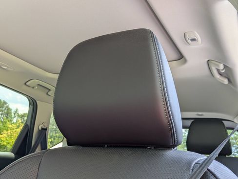 Used 2024 Nissan Rogue Platinum AWD/4WD image 6