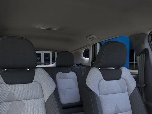 New 2026 Chevrolet Trax LS w/ LS Convenience Package FWD image 24