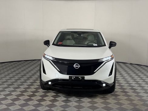 Used 2024 Nissan Ariya FWD image 11